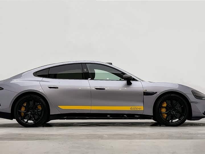 Фото 3 - Xiaomi SU7 Ultra