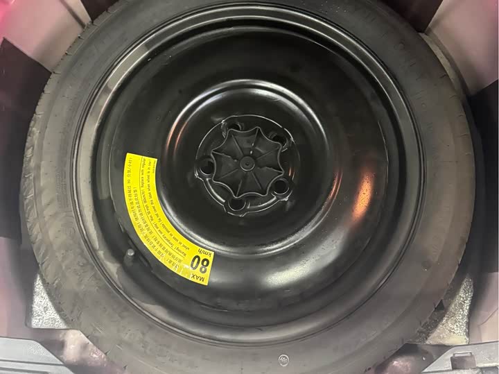 Фото 17 - Volkswagen Polo