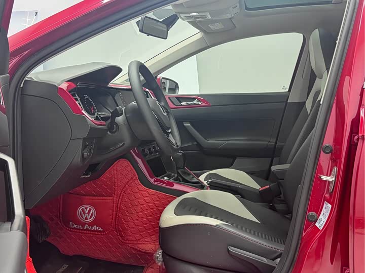 Фото 7 - Volkswagen Polo