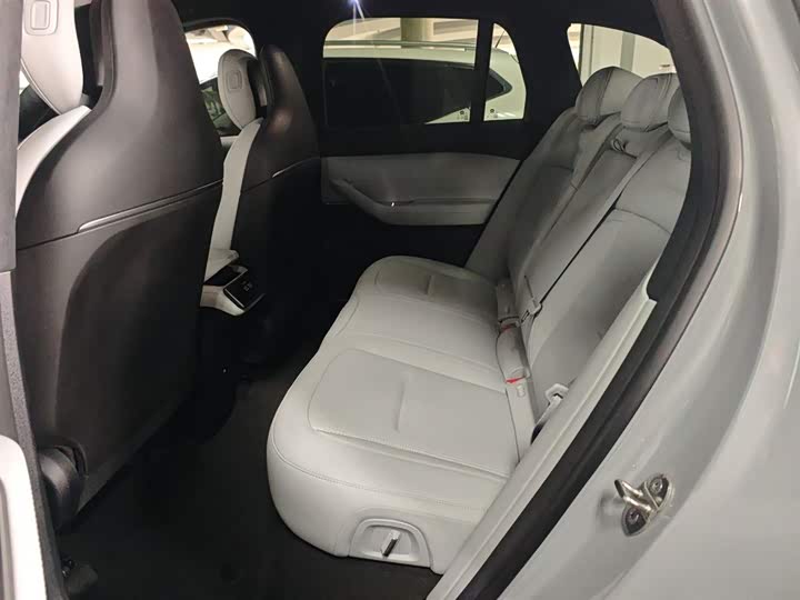 Фото 17 - Nio ES6