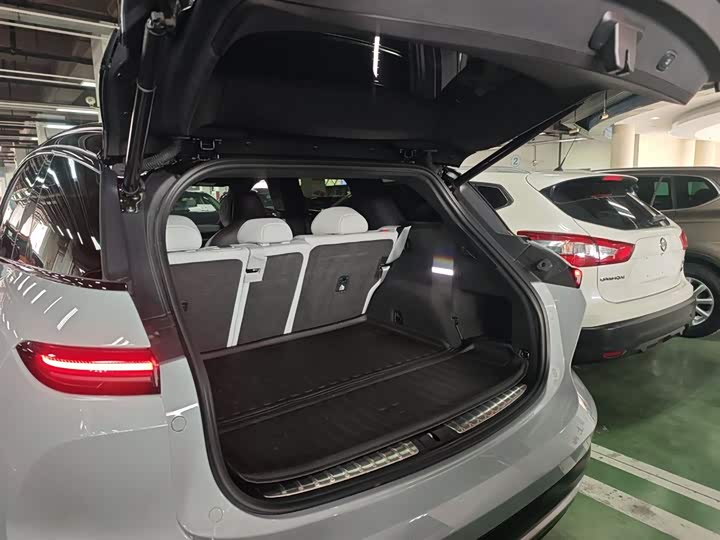 Фото 19 - Nio ES6