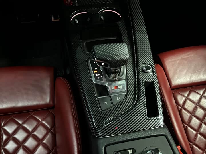 Фото 11 - Audi S4