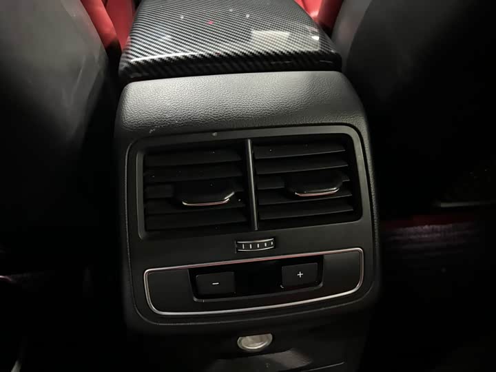 Фото 15 - Audi S4