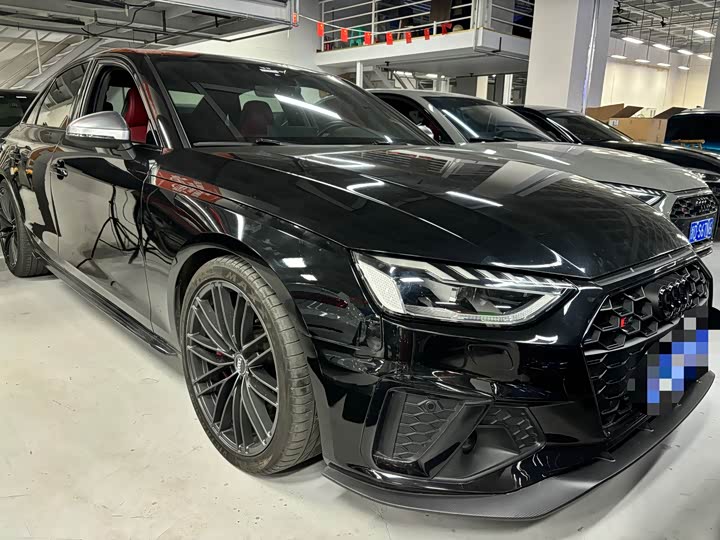 Фото 2 - Audi S4