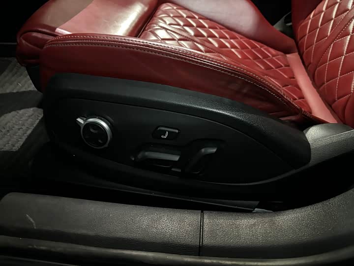 Фото 8 - Audi S4