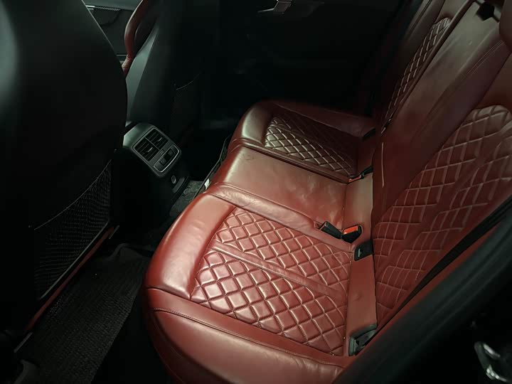 Фото 9 - Audi S4