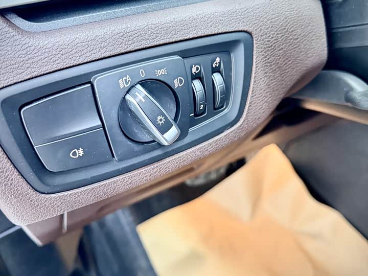 Фото 14 - BMW X1