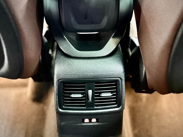 Фото 16 - BMW X1