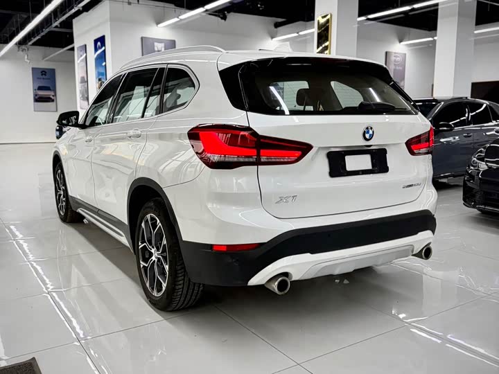 Фото 4 - BMW X1