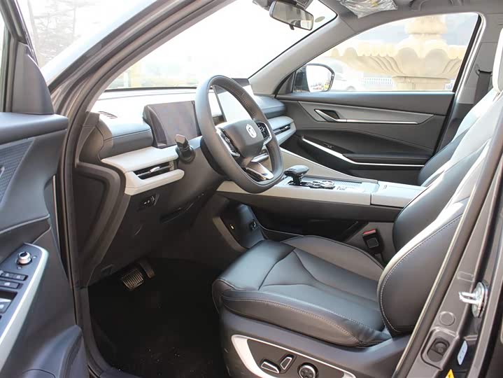 Фото 15 - Changan CS75 Plus