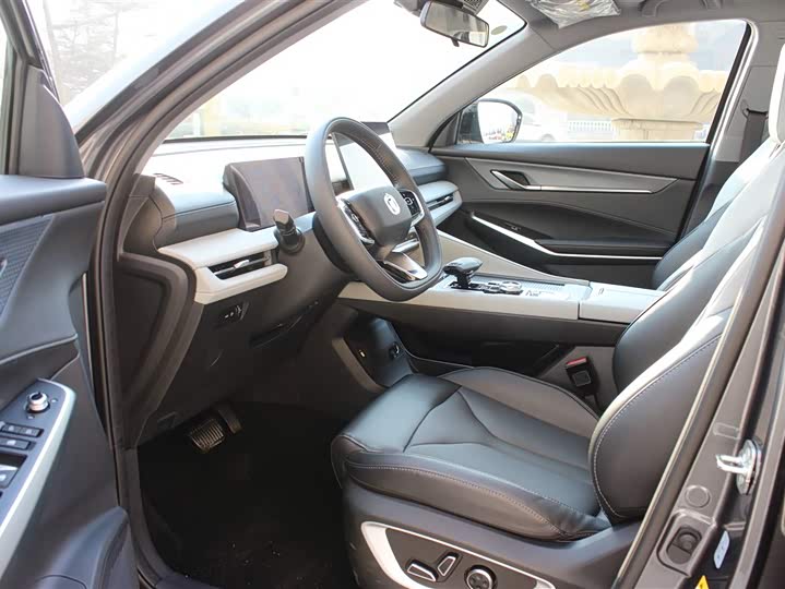 Фото 16 - Changan CS75 Plus