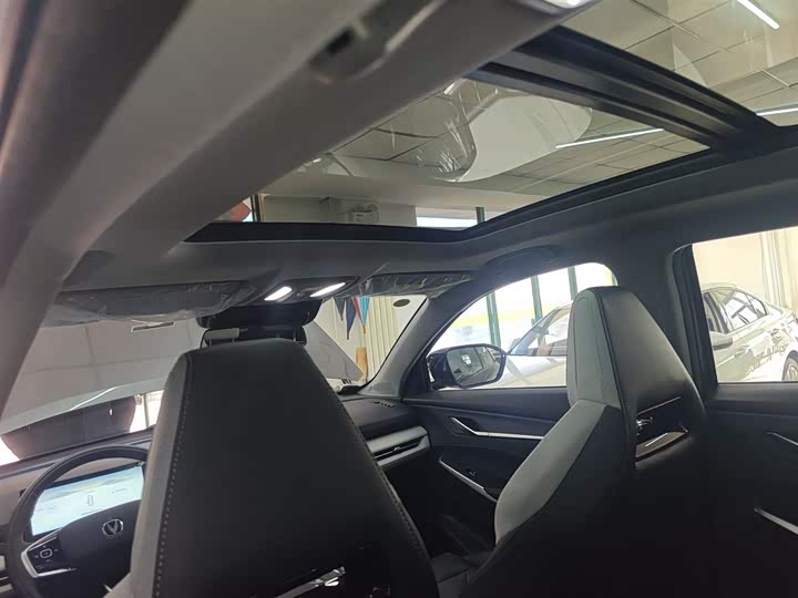 Фото 18 - Changan CS75 Plus