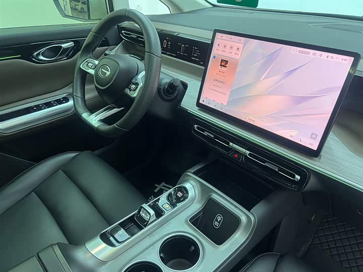 Фото 20 - GAC Trumpchi E8