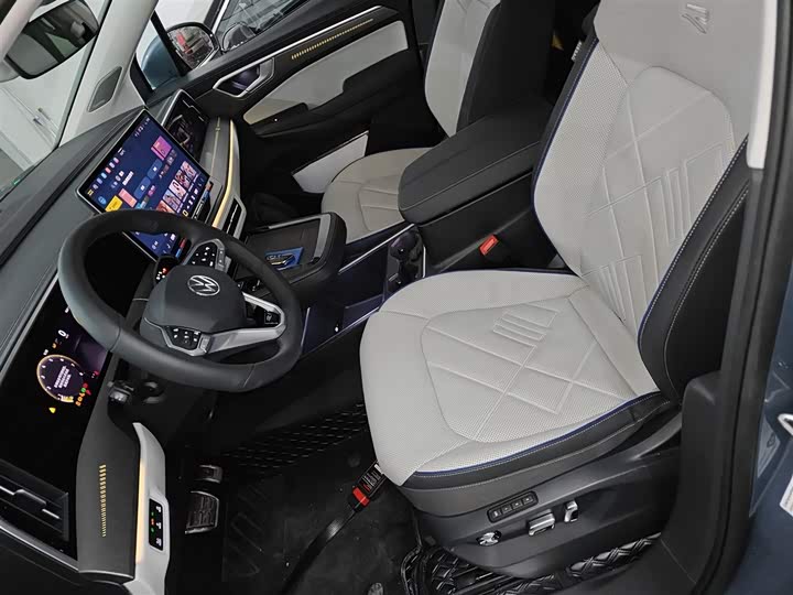 Фото 15 - Volkswagen Talagon