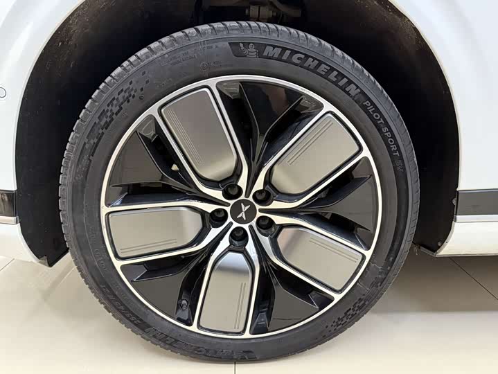 Фото 12 - XPeng G9