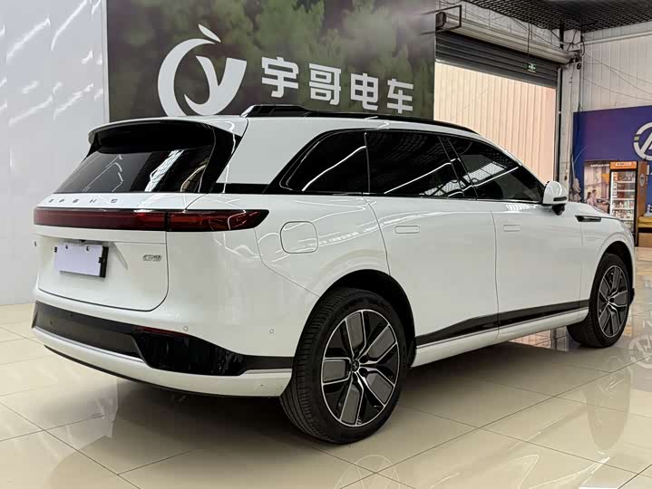 Фото 16 - XPeng G9