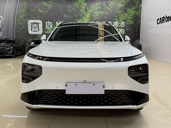 Фото 2 - XPeng G9