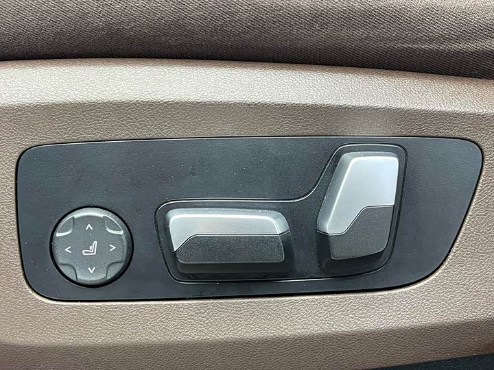 Фото 21 - BMW X5