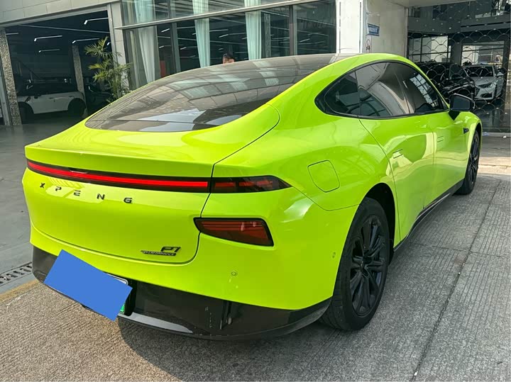 Фото 16 - XPeng P7