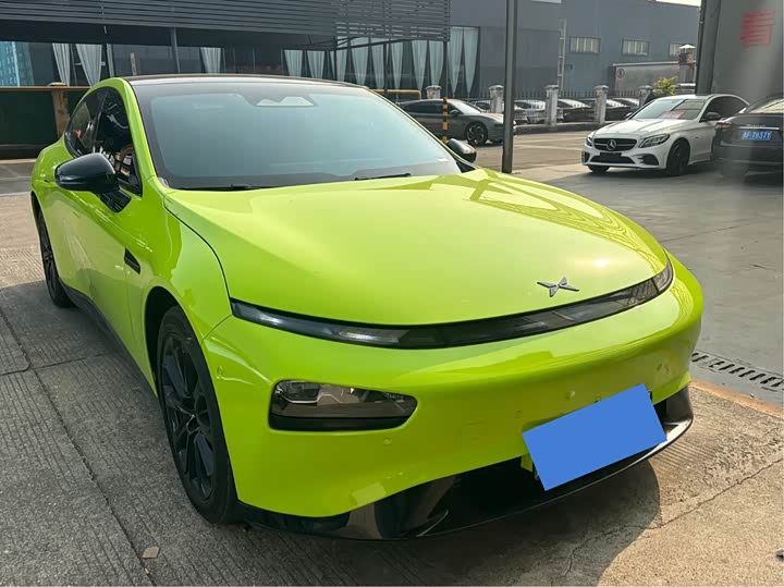 Фото 3 - XPeng P7