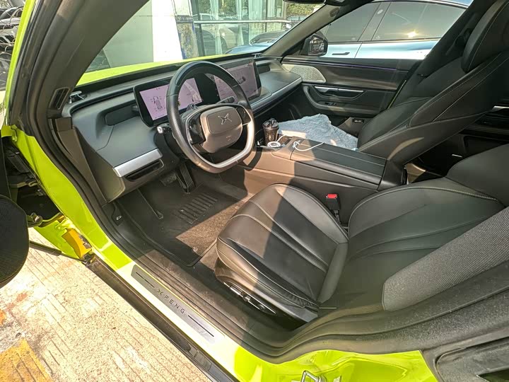 Фото 4 - XPeng P7