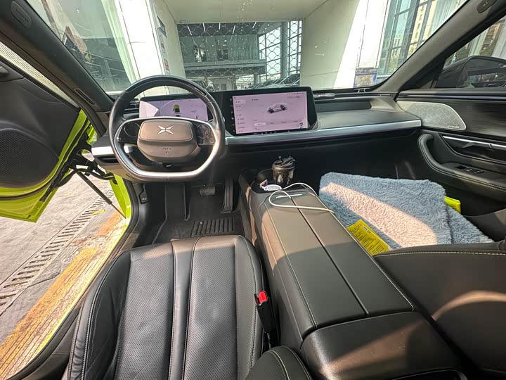 Фото 5 - XPeng P7