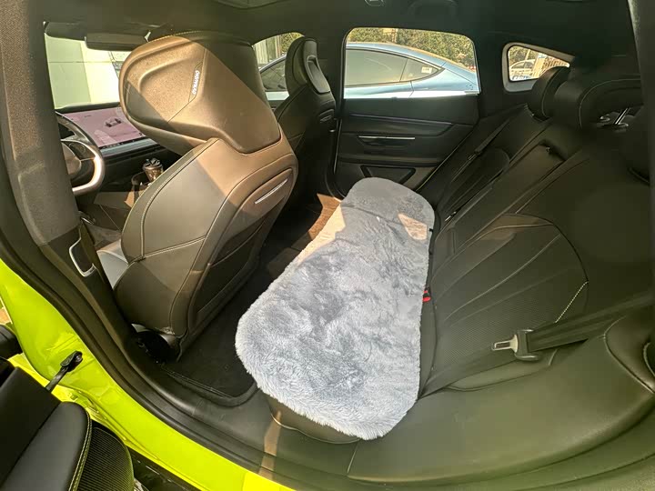 Фото 8 - XPeng P7