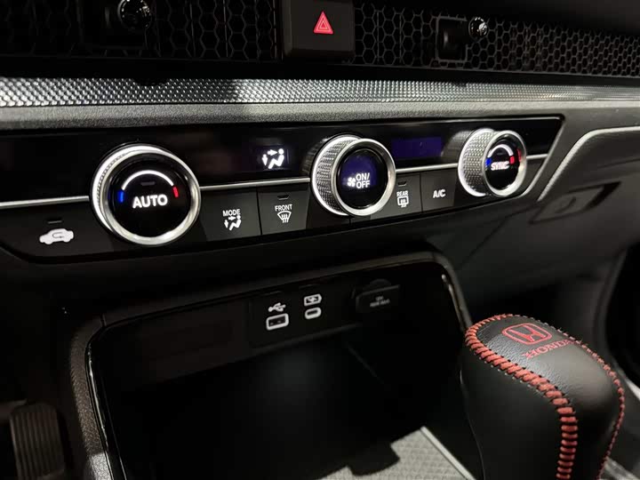 Фото 17 - Honda Breeze