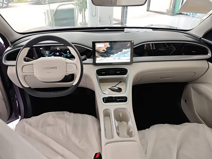 Фото 10 - Geely Galaxy Geome