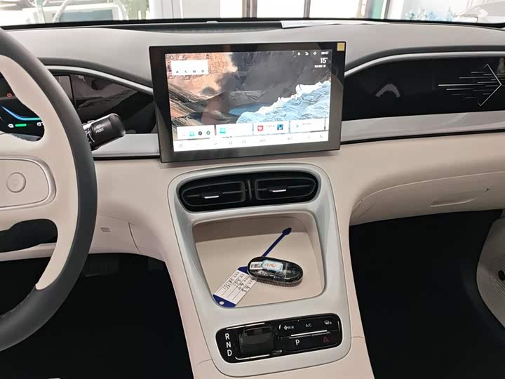 Фото 13 - Geely Galaxy Geome