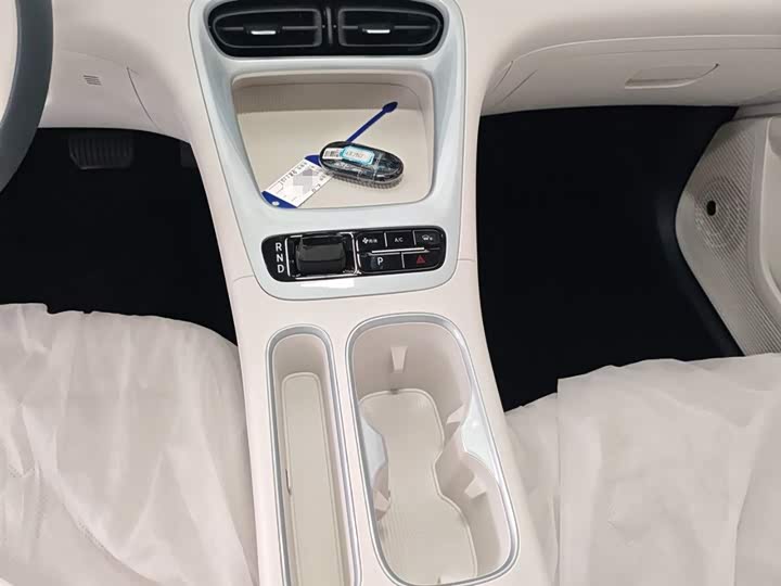 Фото 14 - Geely Galaxy Geome