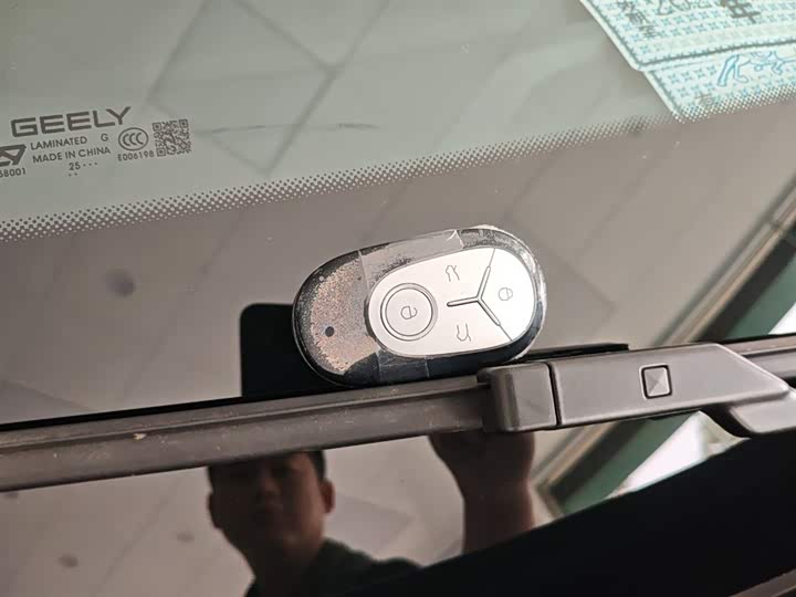 Фото 9 - Geely Galaxy Geome