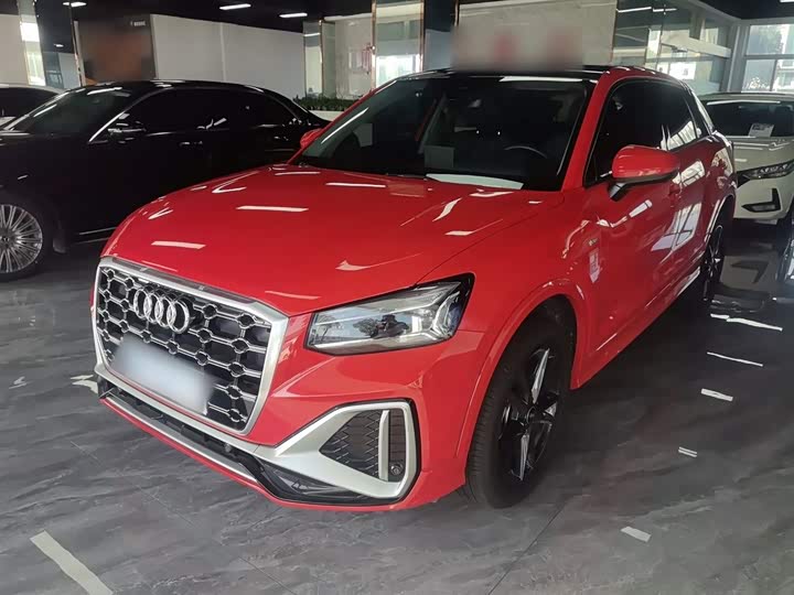 Фото 1 - Audi Q2L
