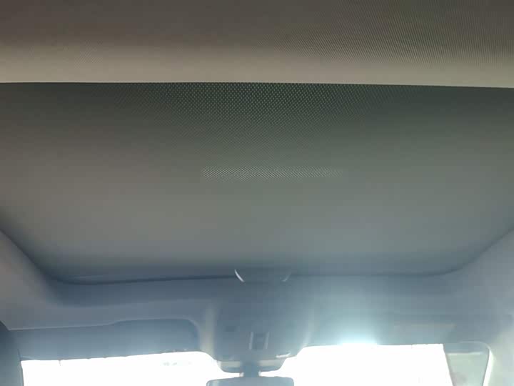 Фото 18 - Audi Q2L