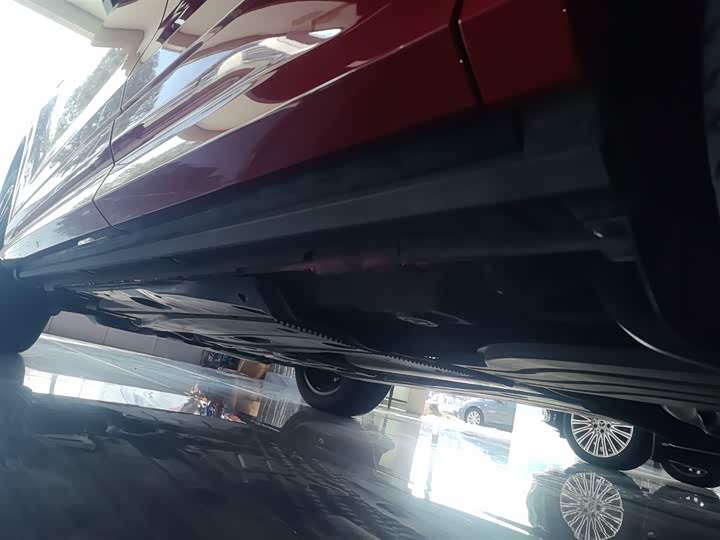 Фото 22 - Audi Q2L