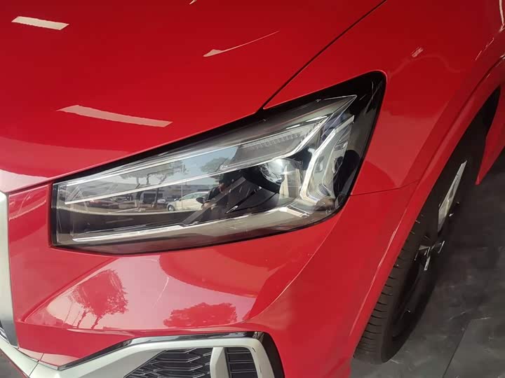 Фото 24 - Audi Q2L