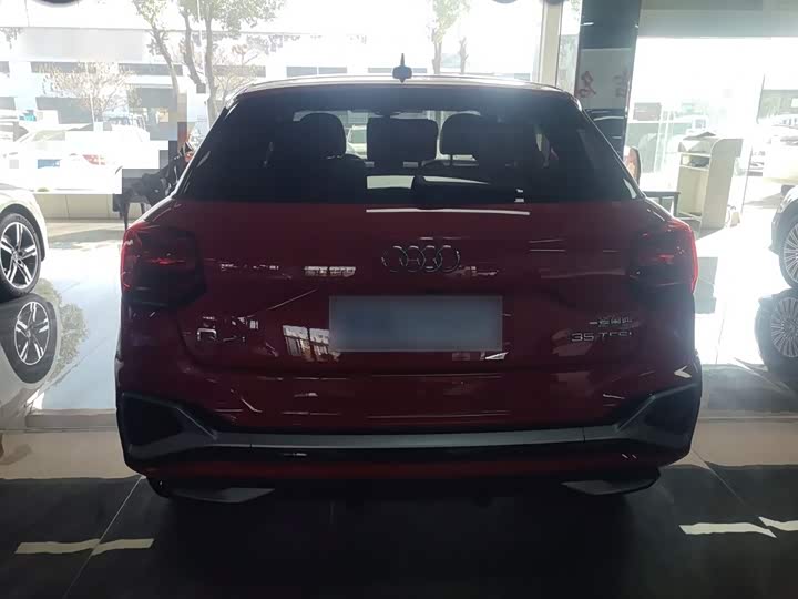 Фото 6 - Audi Q2L