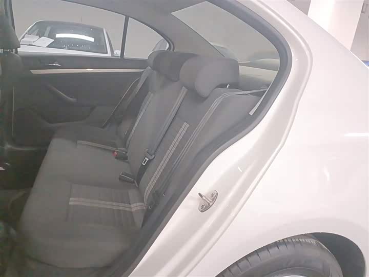 Фото 17 - Volkswagen Lavida