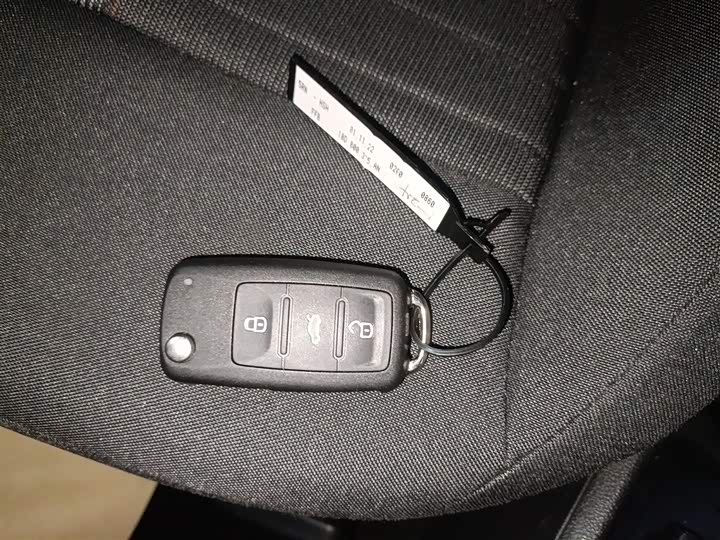 Фото 9 - Volkswagen Lavida