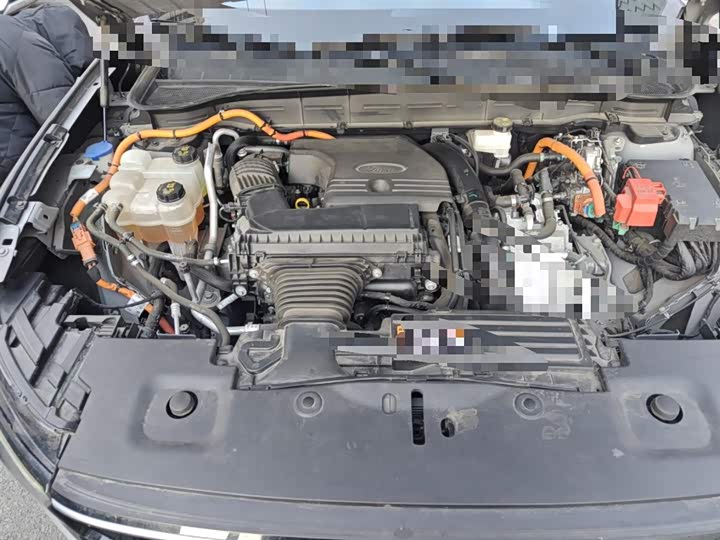 Фото 11 - Ford Edge