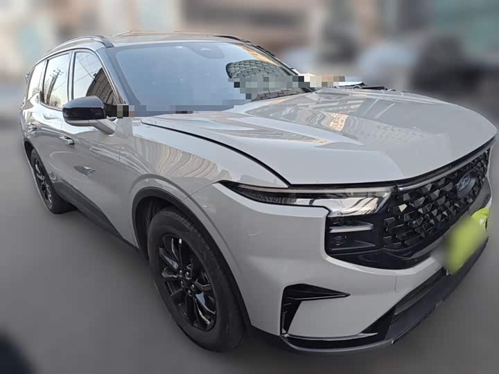 Фото 26 - Ford Edge