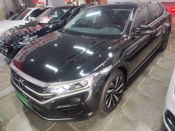 Фото 2 - Volkswagen Passat