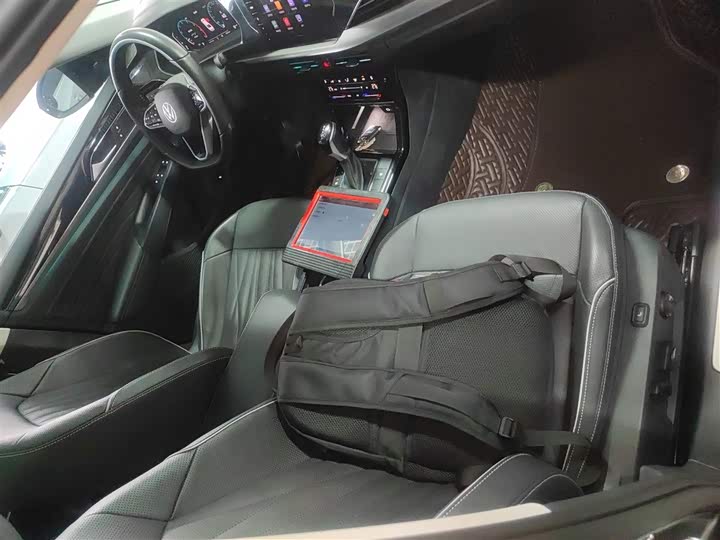 Фото 25 - Volkswagen Passat