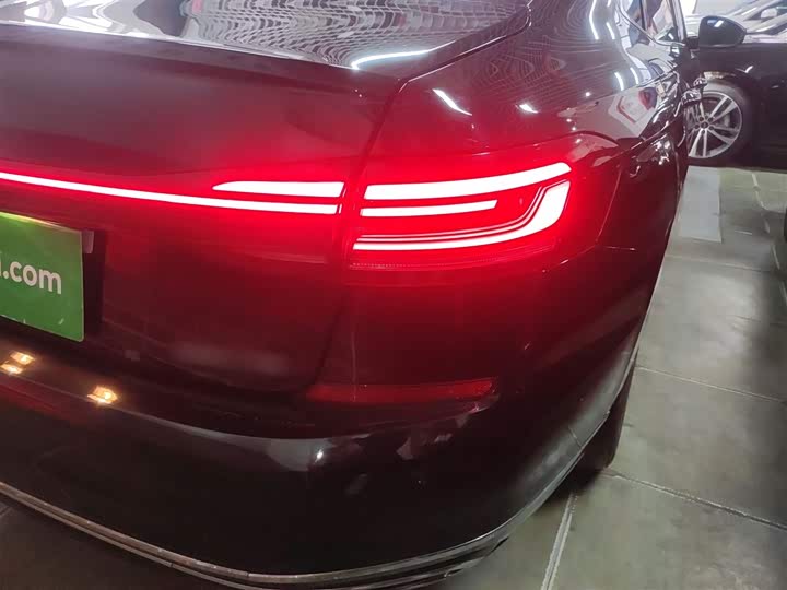 Фото 8 - Volkswagen Passat