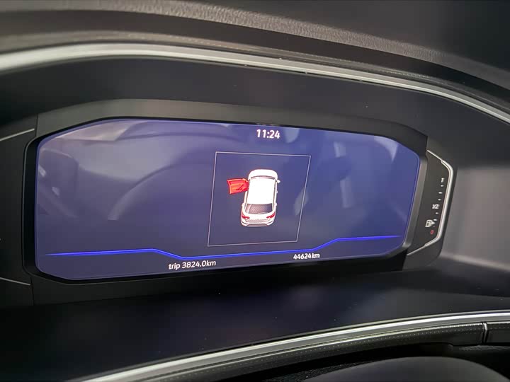 Фото 10 - Volkswagen T-Roc