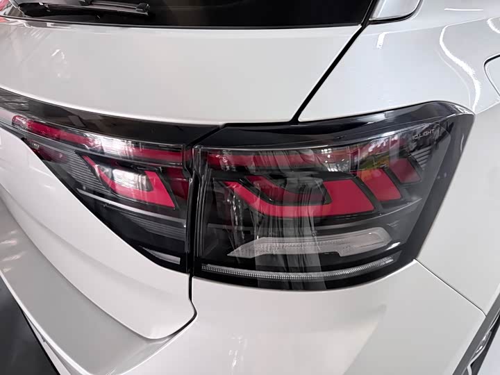 Фото 19 - Volkswagen T-Roc