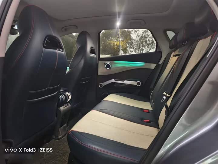 Фото 11 - BYD Yuan Plus