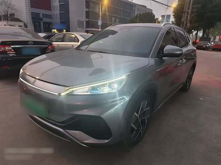 Фото 2 - BYD Yuan Plus