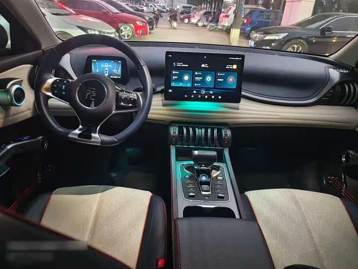 Фото 8 - BYD Yuan Plus