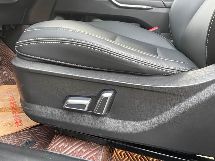 Фото 8 - Haval H6